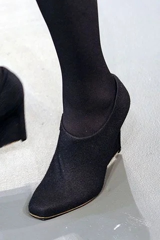 Look 16